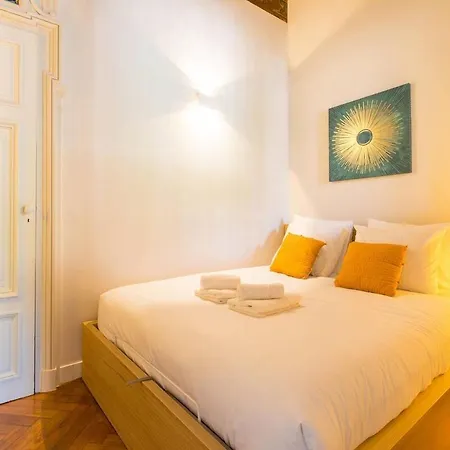 L'atre Des Ducs, Au Centre Historique De La *