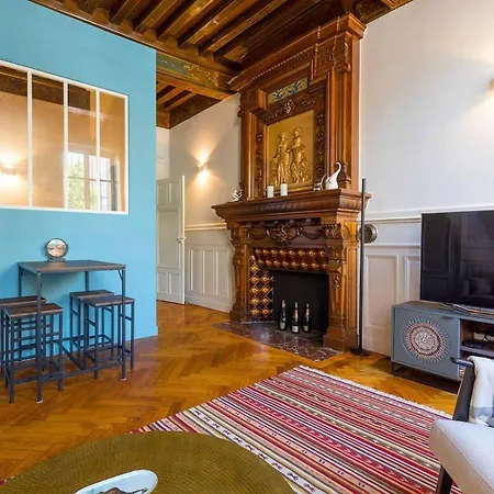 L'atre Des Ducs, Au Centre Historique De La Dijon